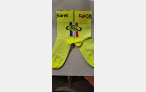 CHAUSSETTES JAUNE FLUO